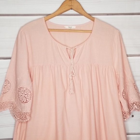 easel Tops - easel Peach Tunic Top Size S